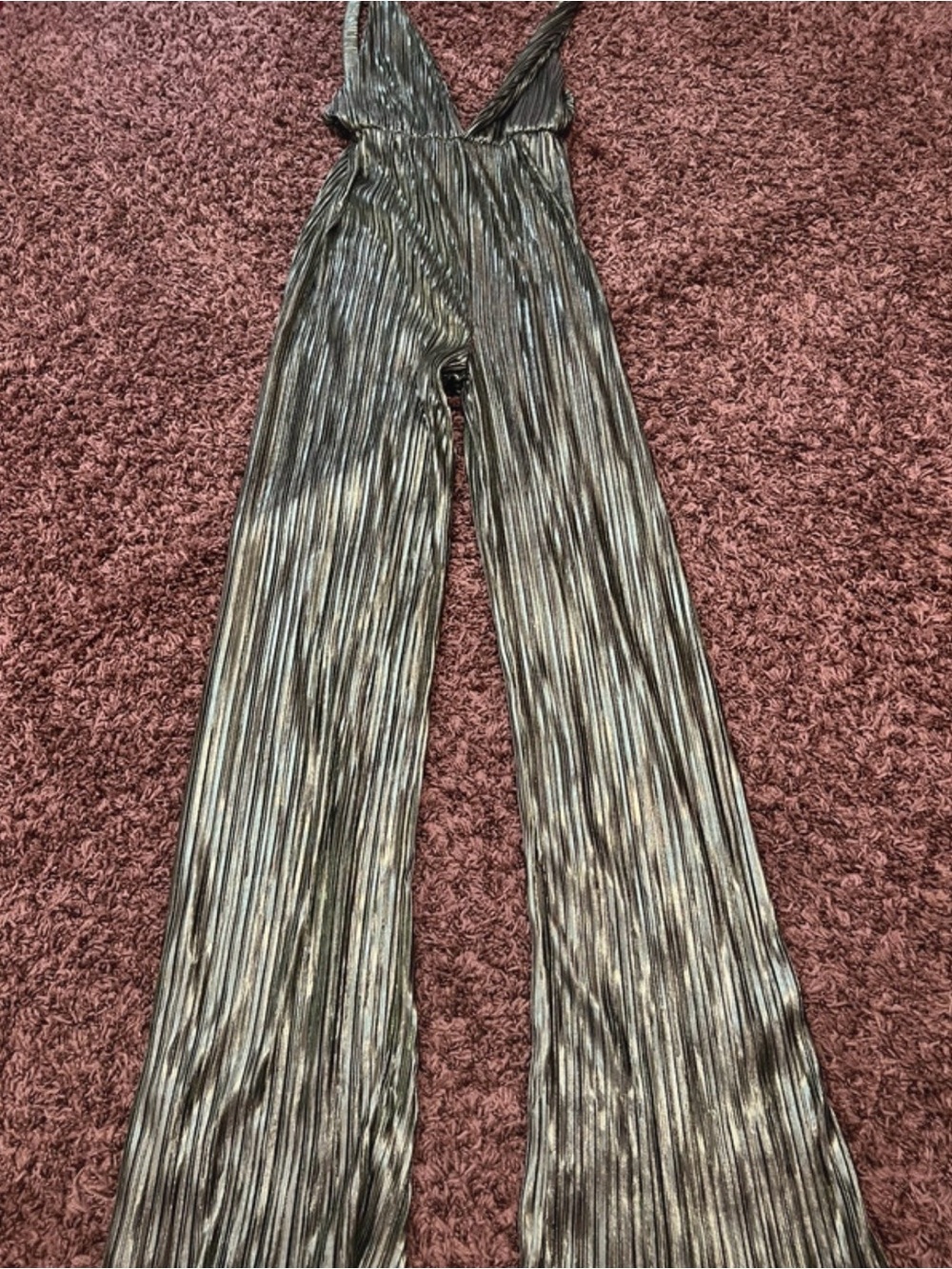 PrettyLittleThing Metallic Silver Pleated V‑Neck Wide Leg Jumpsuit